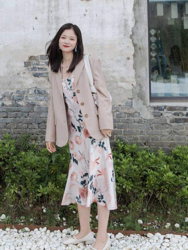 时尚|几个穿衣技巧?条纹衬衫搭配阔腿裤,让你从小白变时尚,舒适洋气