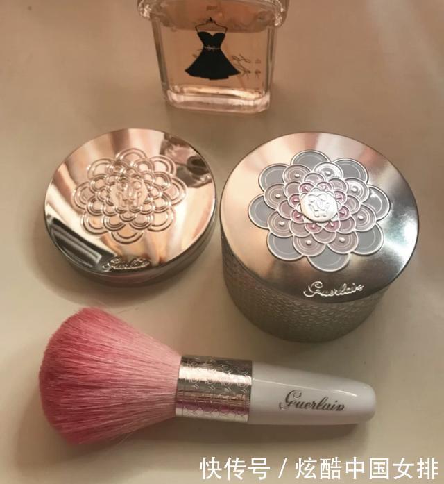 滋润度|火了几年的大牌美妆,真好用吗阿玛尼蓝标实力强,纪梵希不值得