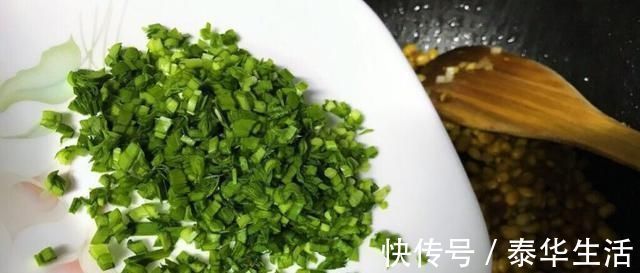 老少皆宜|冬天多给孩子吃这菜,补钙还健脑,1元1斤,孩子常吃个头窜一窜