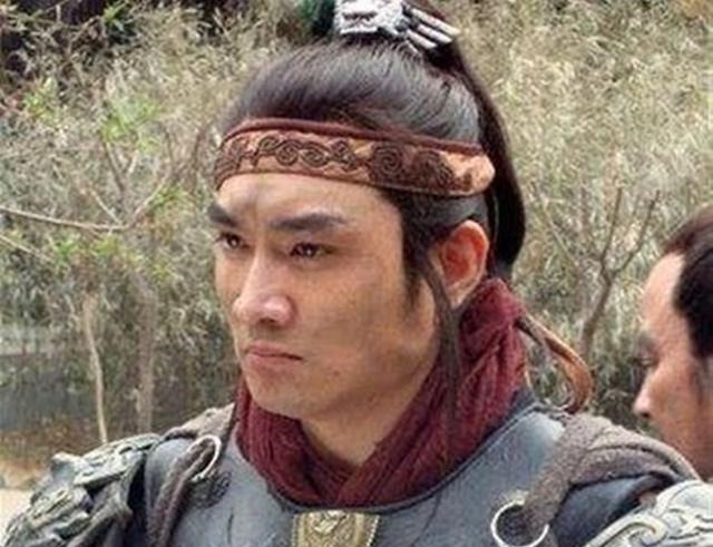 水浒&水浒这位好汉排名前十五,马上功夫无人能敌,但性格冲动下场悲惨!