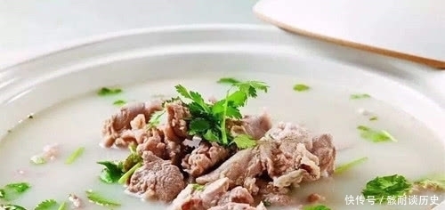 宋代一种肉火爆,皇帝贪吃睡不着,大臣吃肉吃到吐,民间变着法吃