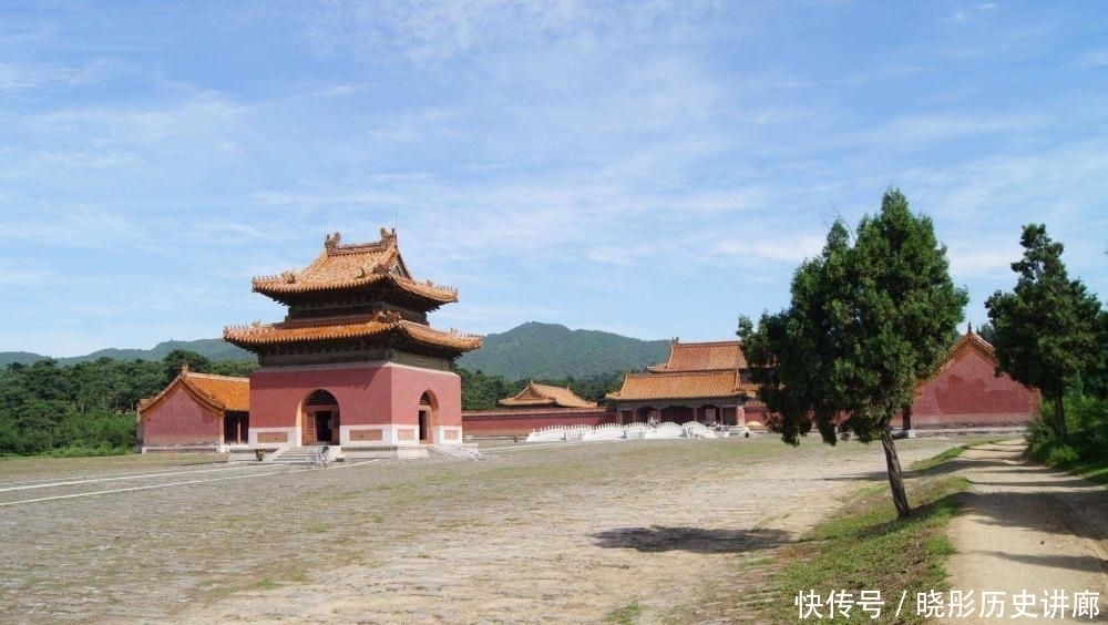 亲自|13岁少女被康熙纳入后宫，入宫一年册立为后，死后孝庄亲自祭奠