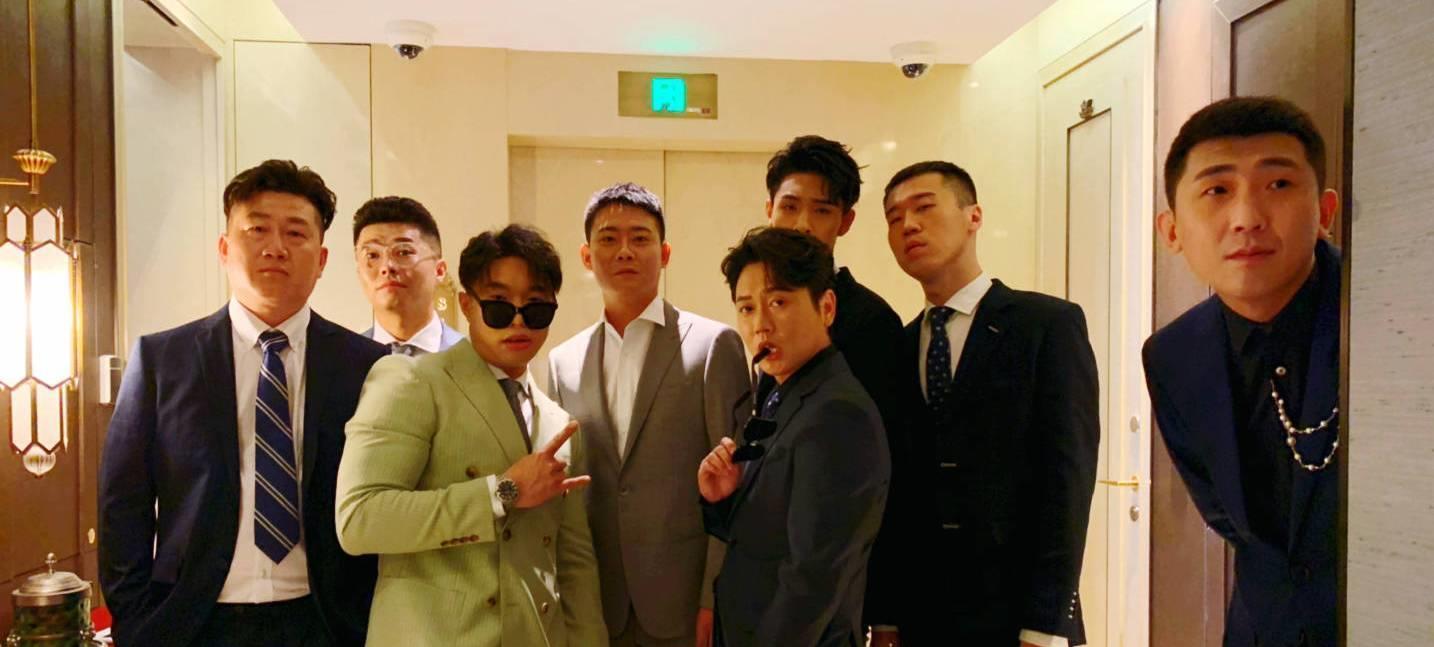 第二季 德云斗笑社荣获业界肯定,一张证书一座奖杯,角儿们得到了肯定