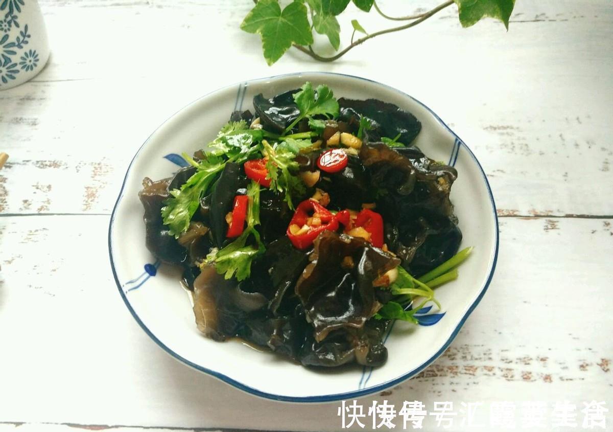 黑木耳|这道菜是“一次性”菜,没吃完倒掉也不要隔夜吃,不然危害很大