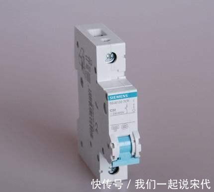 漏电开关|漏电开关和空气开关哪个更重要?若非听老电工解说,我家早装错了