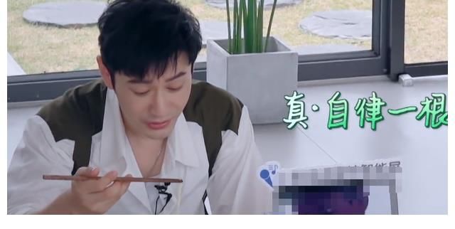 曾一手|黄晓明为减肥只吃一根面条，曾因瘦身致健康受损，宁静拍桌子呵斥