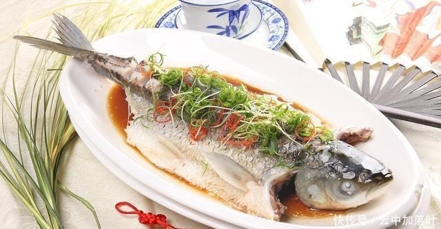 清蒸鱼到底要不要盐厨子很多人都不懂,怪不得腥味重