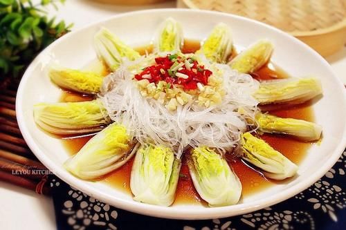 12道新年素菜，好吃还好看，年夜饭端上桌，比大鱼大肉更早光盘