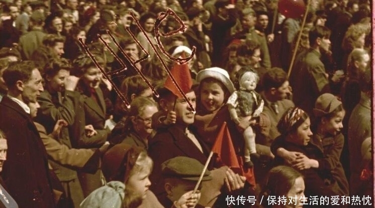 劳动节|从20年代到80年代,老照片里的苏联劳动节,很经典
