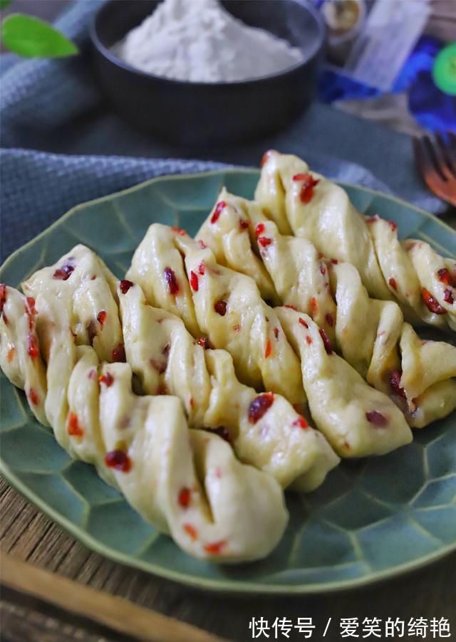蔓越莓干|花卷新做法，比面包简单，比包子好吃，香甜松软，出锅孩子抢着吃