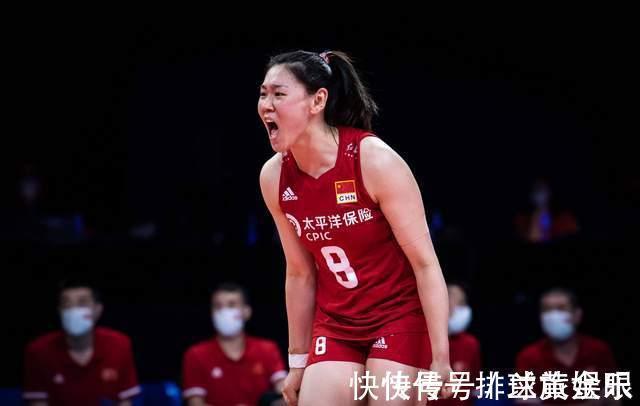 刘晓彤|中国女排奥运名单无亮点,郎平偏爱边攻老将,栗垚或因拦网被淘汰