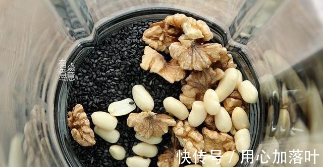 核桃仁|早餐少吃粥多吃它,钙是牛奶的6倍,比红枣板栗养人,别不懂吃!