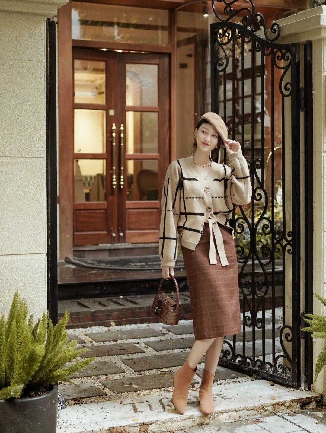 配饰|降温后,如何穿搭保暖,这几个技巧更有用,照着穿有气质