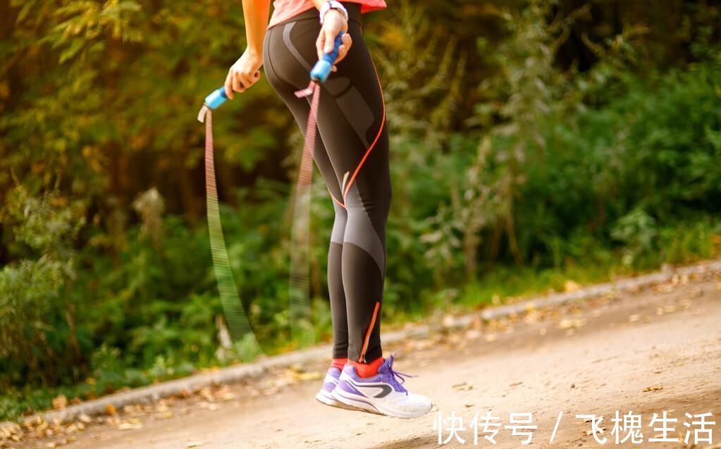 膝盖|坚持跳绳训练有什么好处?跳绳动作要领,你掌握了吗?