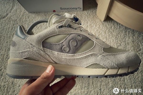 棕色 Sneaker 篇一百三十八：21年发售的三双Saucony Shadow 6000开箱