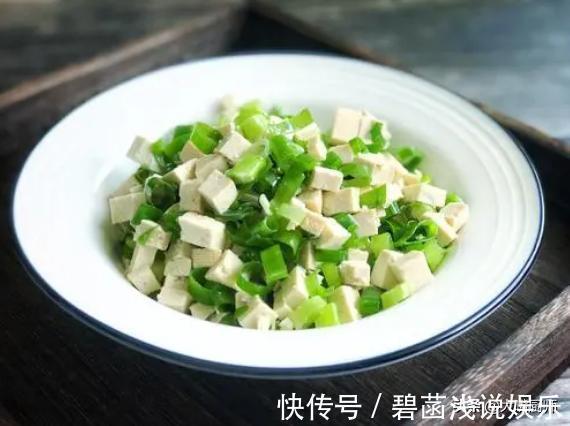 三伏天|三伏天,不管有钱没钱,多吃5种碱性食物,便宜又营养,做法简单