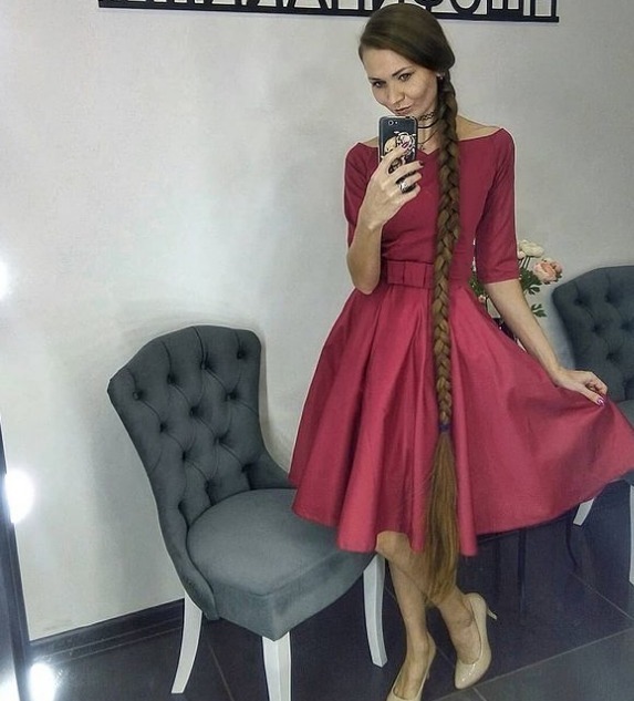 长发公主|现实版长发公主:17年没剪过头发,头发长达1.72米