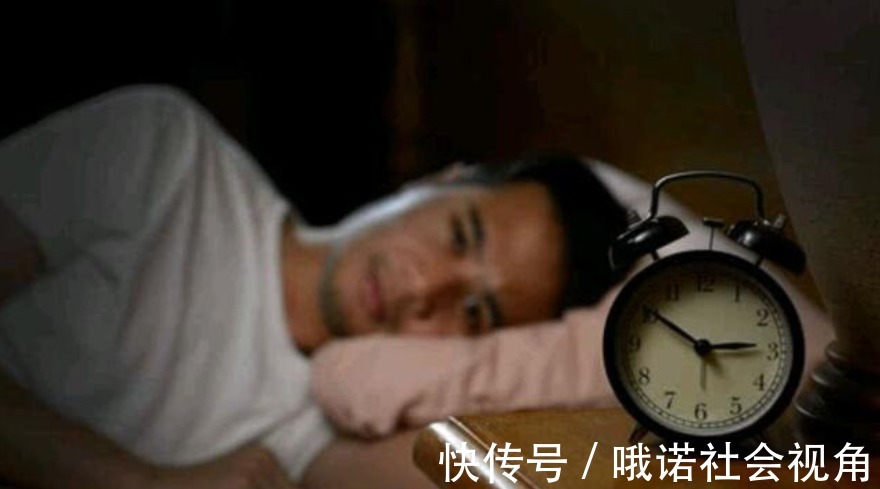 萃枫苷|失眠多梦总是睡不够？睡前多做3件事，缓解疲劳，一觉睡到大天亮