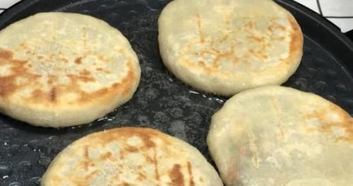 一把小芹菜,加3个鸡蛋,做法简单无油烟,出锅比肉香孩子抢着吃