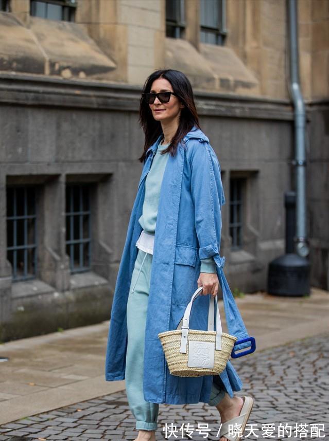 穿搭 秋天不错过这件单品!风衣演绎优雅复古风,穿起来太显气质