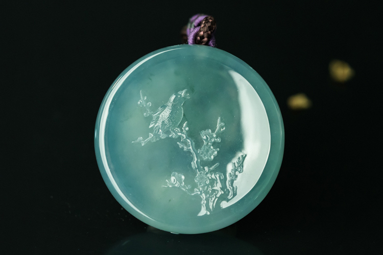 翡翠|大块头，小而精的翡翠，应该如何选择？