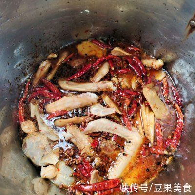 拌饭|下饭神器卤味一锅出，拌饭还能吃三碗
