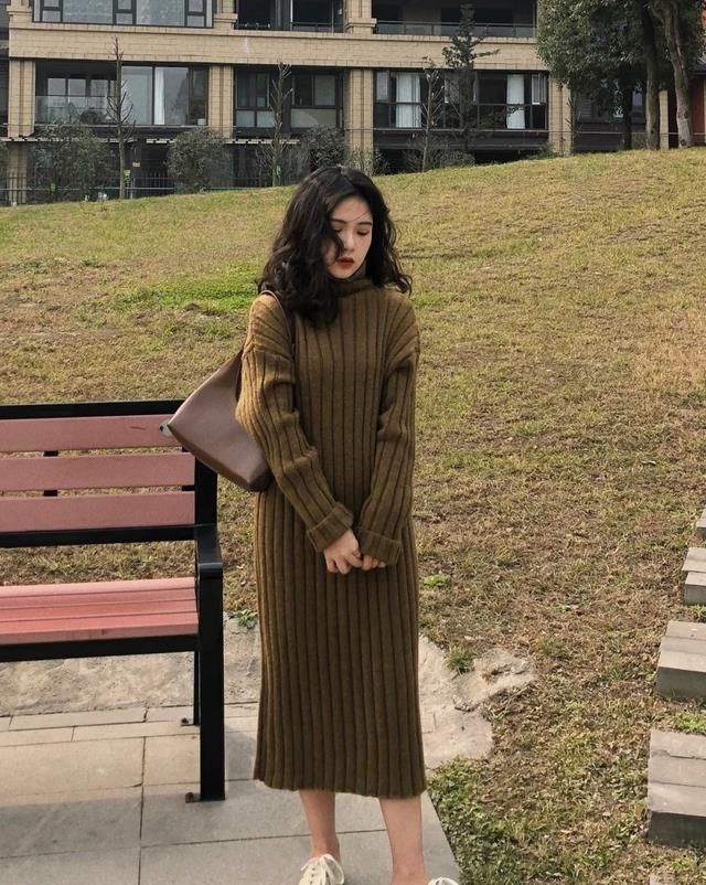 毛衣裙 穿“毛衣”的时候,注意3个小细节,轻松打造高级洋气的森系穿搭