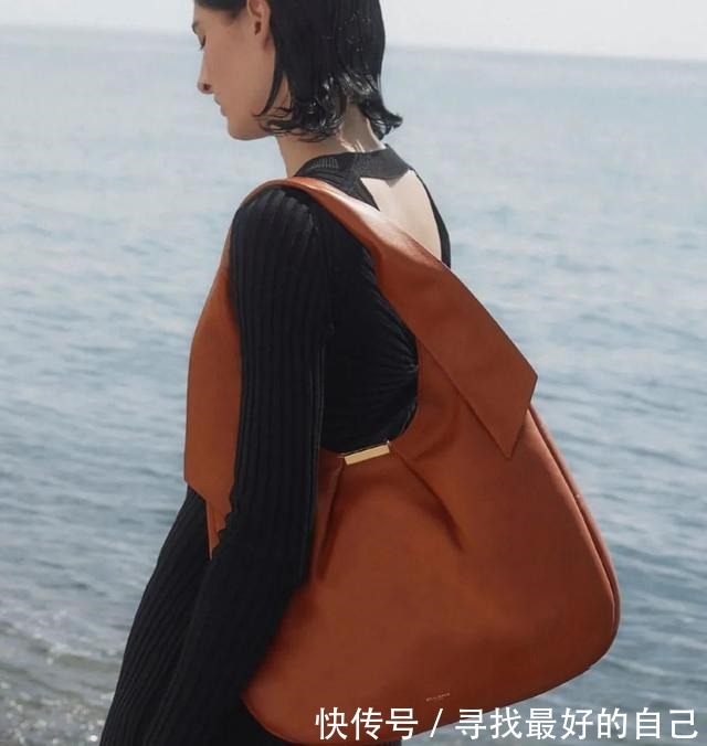 包包 终于“接地气”的新品包包，我越背越香！