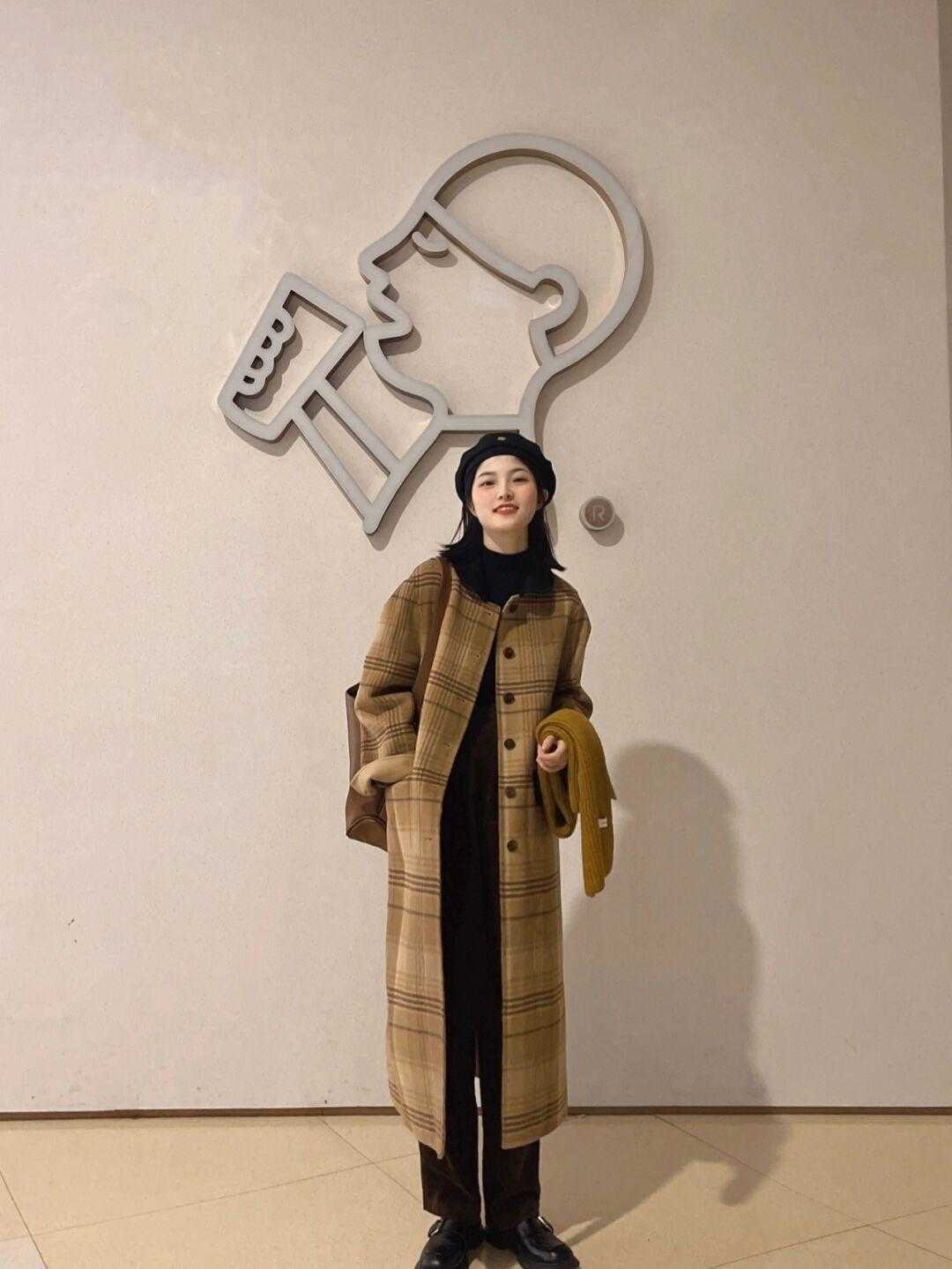 牛角扣 格纹大衣就选这四种配色,基础百搭不过时,让你美出新高度