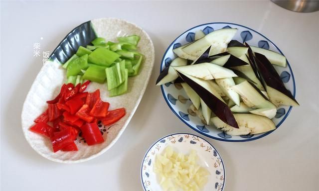 好吃|茄子简单又好吃的做法，不用油炸，不用腌，软烂鲜香赛过吃肉