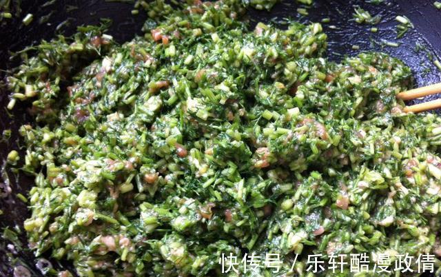 回味无穷|包饺子用这个菜,比韭菜香味还浓,拌饺子馅鲜香味美,回味无穷