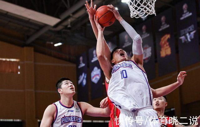 刘东|再遭弃用!前宏远2米07潜力内线发挥不佳，难怪朱总放走他
