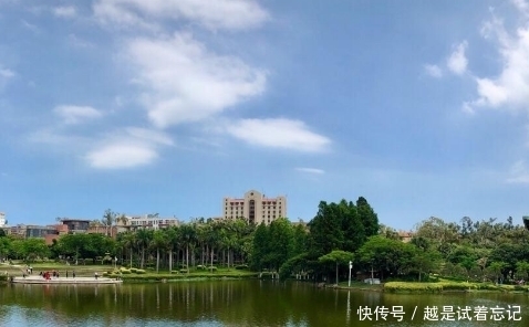 这所大学的简称很尴尬，容易让人误会，但是实力很强