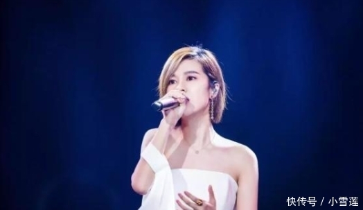 她本是超女第四名,现在混得却比冠军好,开演唱会还一票难求