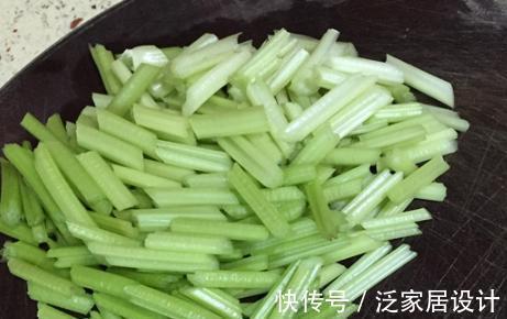 好吃|西芹虾仁天生一对,学会小技巧,虾仁嫩滑西芹脆爽,好吃还不腻