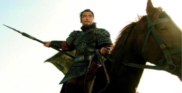 林冲|看水浒原著才知道卢俊义马战不如关胜林冲呼延灼,原因只有一个