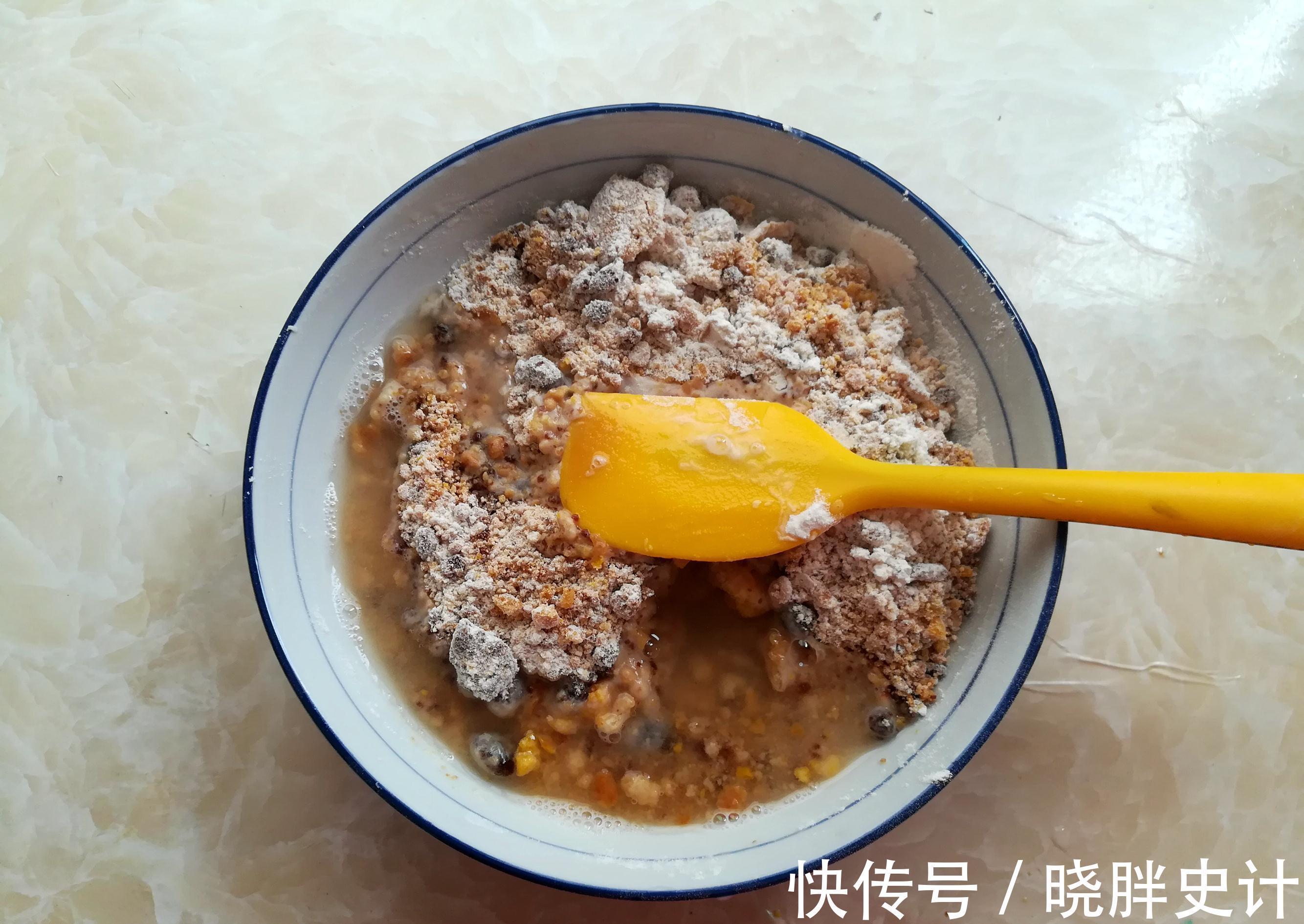 新吃法|月饼太多吃不完，学个新吃法，是主食也是小吃，上桌家人抢着吃