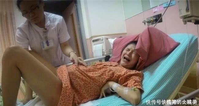 痛苦|实拍20岁宝妈顺产过程,吓得大哭,网友看表情就知道多痛