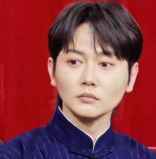 张鹤伦|《德云斗笑社》的师兄弟里你最欣赏谁？他们这样说，他俩得票最高