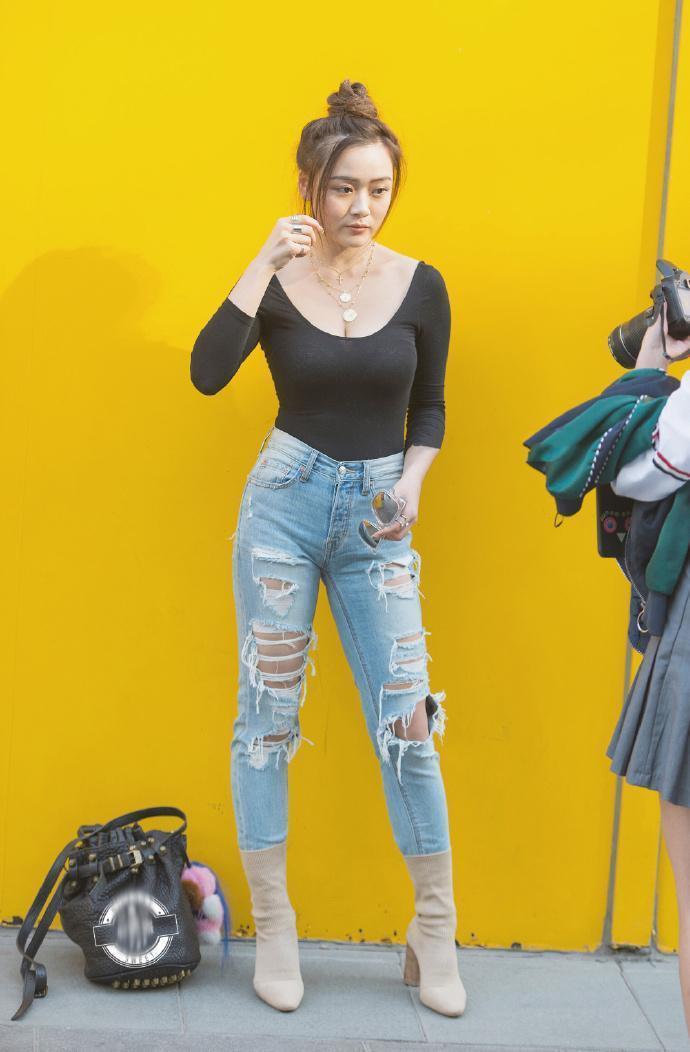 性感|可爱迷人的牛仔裤小姐姐, 身材饱满美腿修长, 美丽又性感!