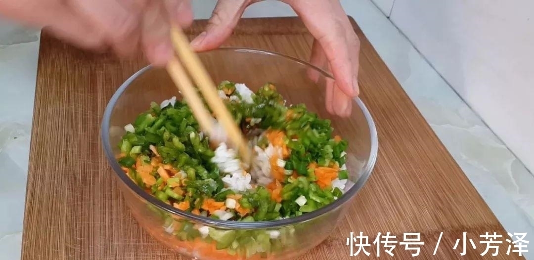 土豆又出新吃法, 教你简单一做, 比鸡蛋饼都好吃, 大人小孩都爱吃