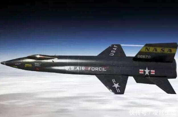 飞机 世界上飞得最高的飞机,达到了人造卫星的最低高度