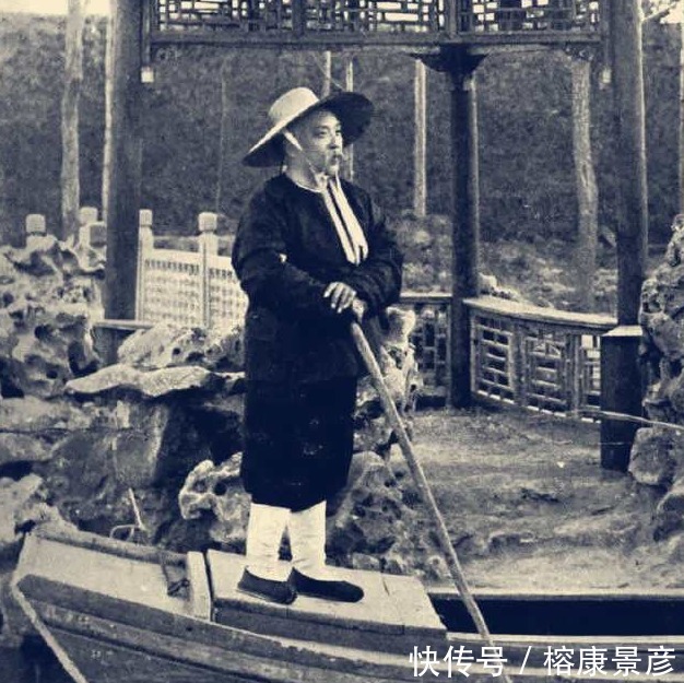 无比|晚清老照片:皇上的出行游船豪华无比,袁世凯化身船夫气质不凡