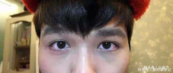 人老眼先老,2个护眼妙招,坚持一个月,好处自动找上门!