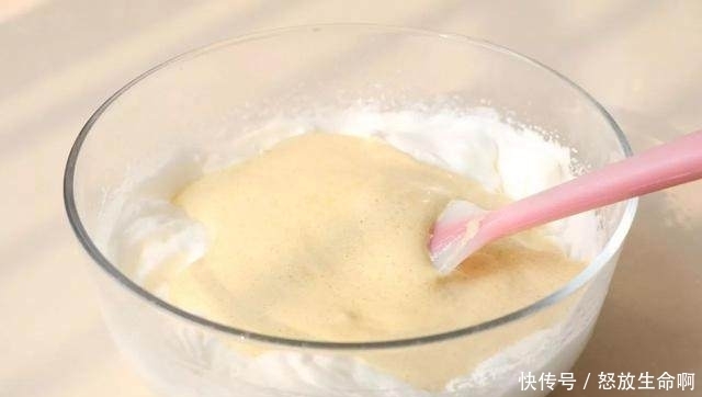  发糕|简单快手的小米发糕，原来可以吃出这样的高！大！上！