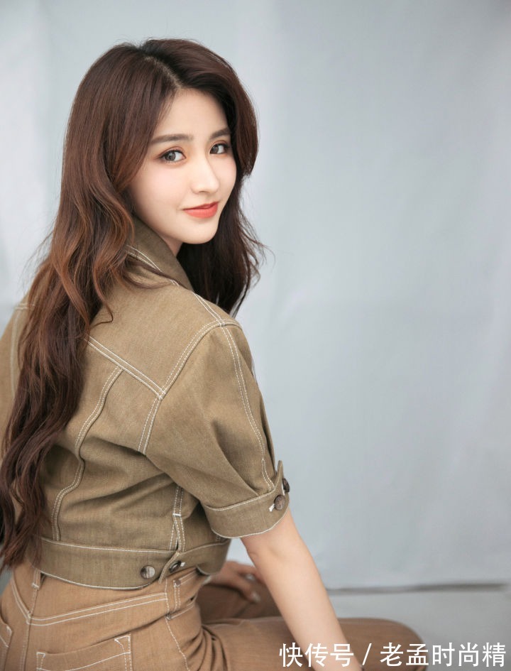显高显瘦|穿腻了清新甜美风,不如试试时髦帅气的工装风