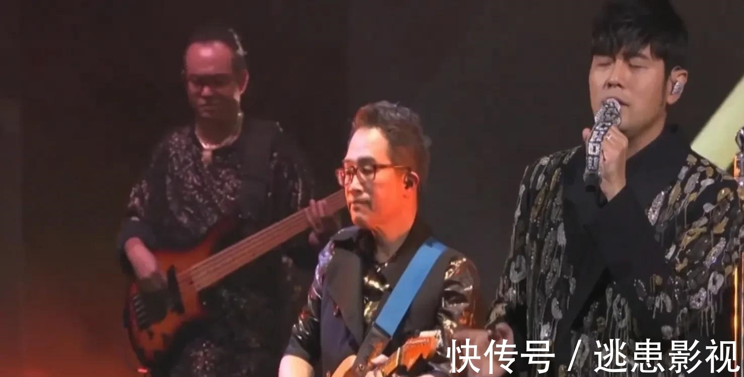 一场音乐盛典8位明星遭遇尴尬,暴露娱乐圈三大真实现状