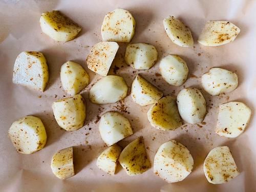 搅拌均匀|不用一滴油做薯角，外酥里嫩，香味四溢，4个土豆做完吃不了