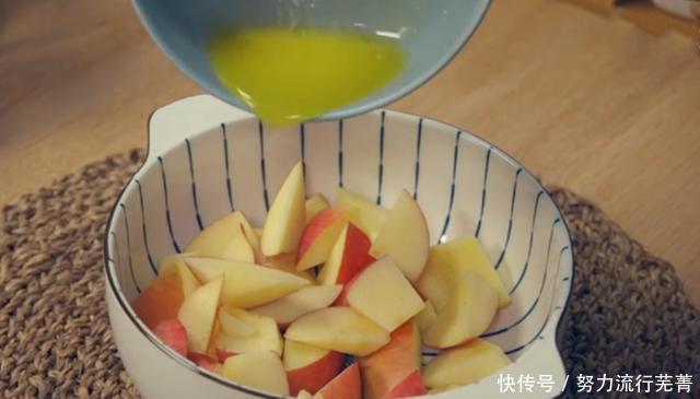 答案|做烤鸡一定要卤水浸泡吗这款果香烤鸡就能给你满意答案,试试看