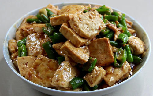  这12种烹饪技巧掌握了，你也可以给家人做一桌子美味家常菜